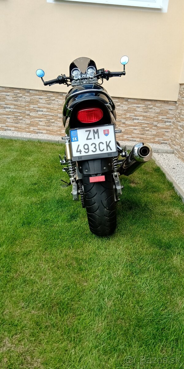 Suzuki Inazuma 750 - 7