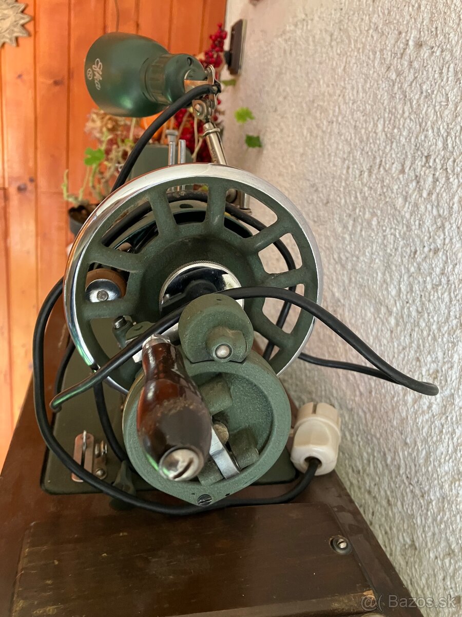 Husqvarna manualny sijaci stroj - 7