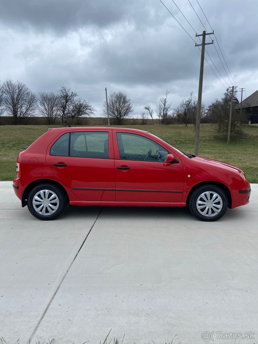 Škoda Fábia 1.2htp benzín 12V, klíma - 7