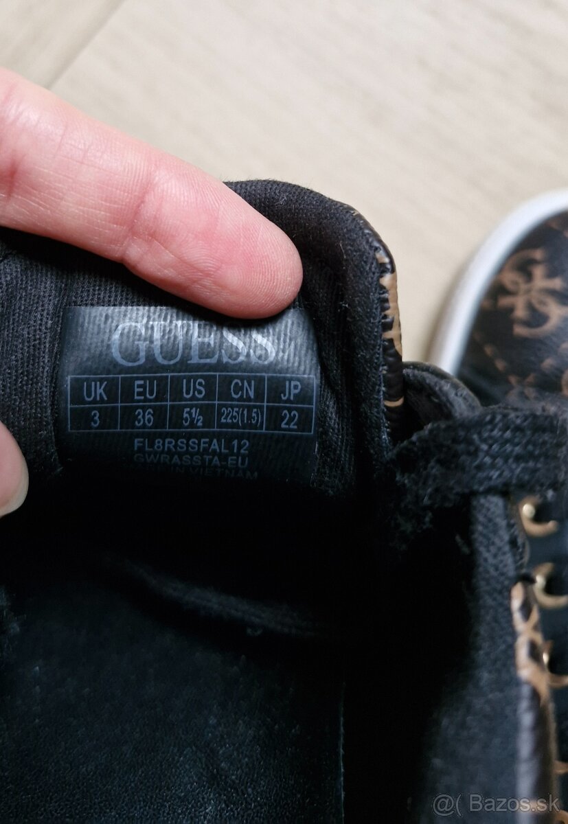 NOVE Guess monogram tenisky 36 - 7