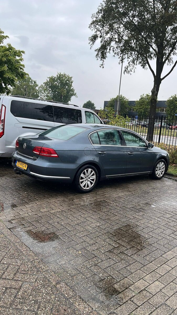 Volkswagen Passat B7 - 7