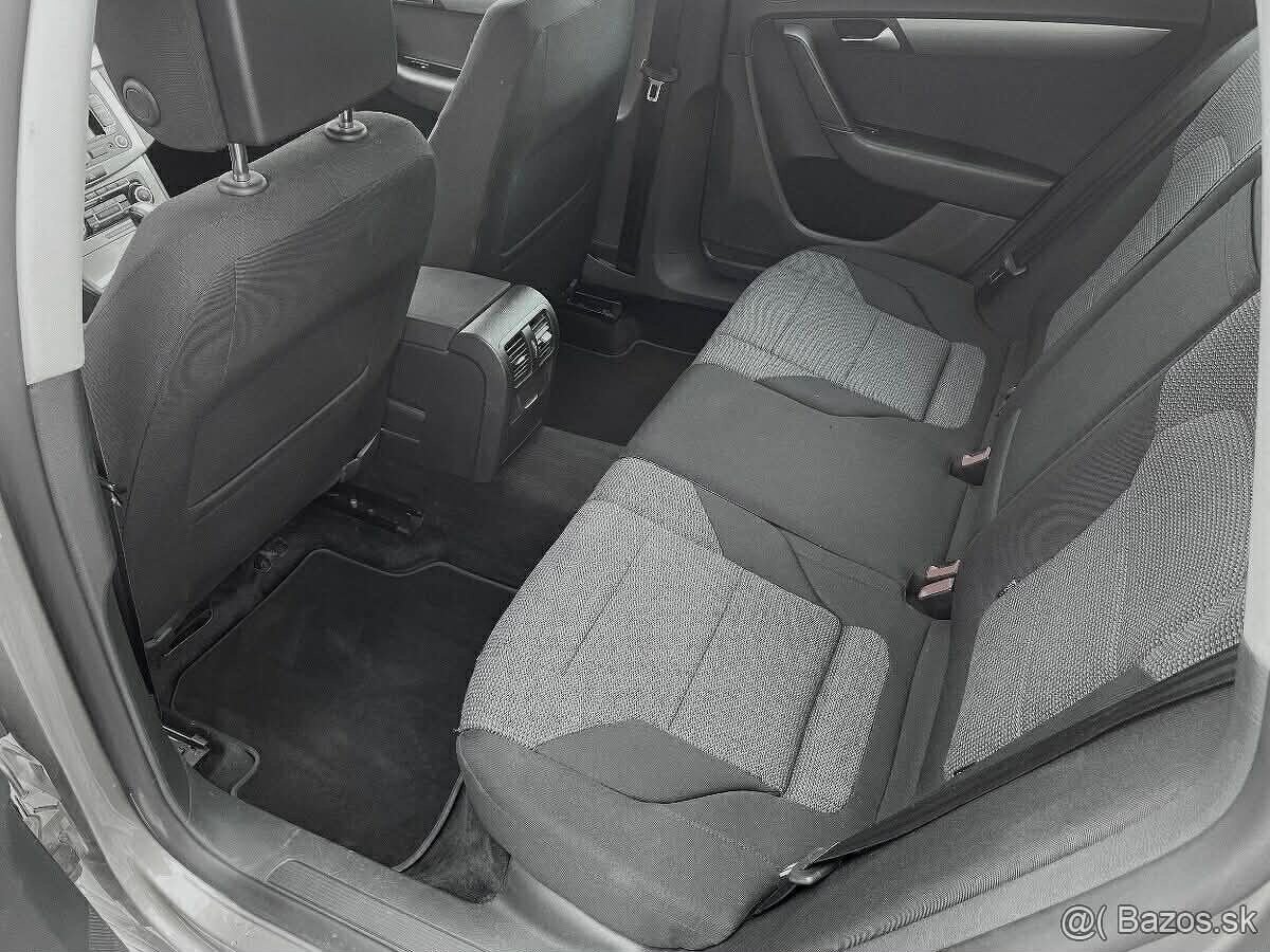 Volkswagen Passat B7 2.0 TDI DSG - 7