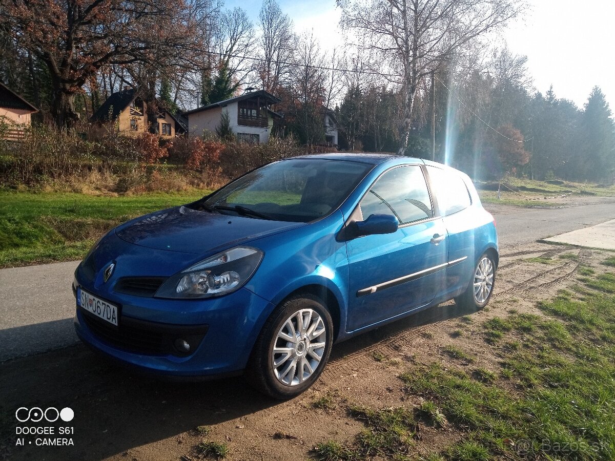 Renault Clio 1.6 - 7