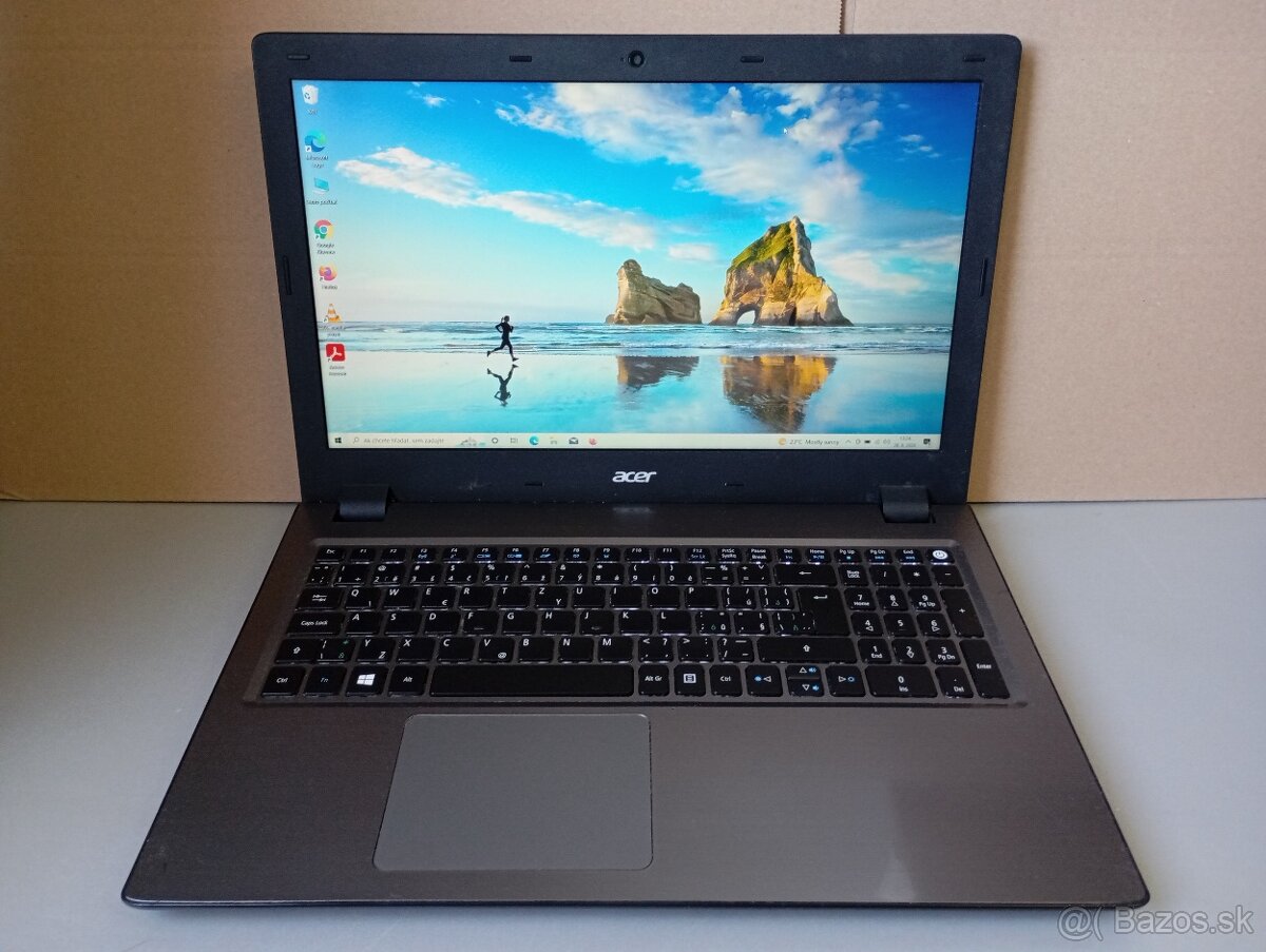 predám Acer Aspire V3-575G - Intel core i7 - 8gb ram - 7