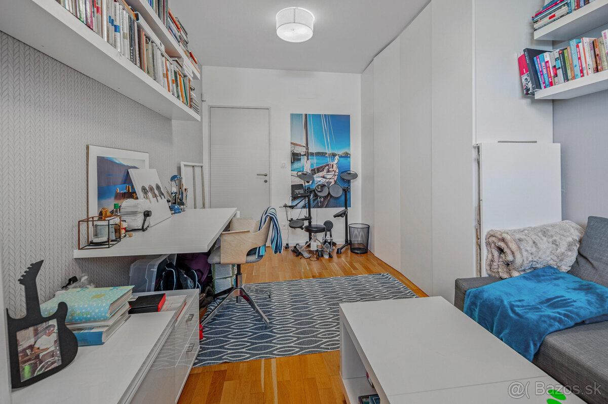 Príjemný 4 izbový byt na KOLIBE s vnútorným bazénom, saunou - 7