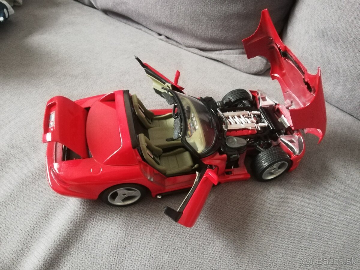 1:18 DODGE Viper RT10 1992 Bburago cervena cabrio - 7