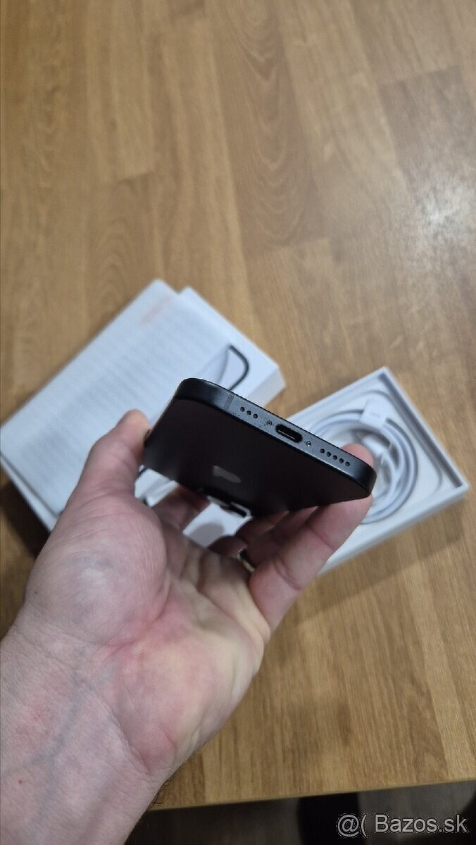 Apple iphone 15 128gb, super stav - 7