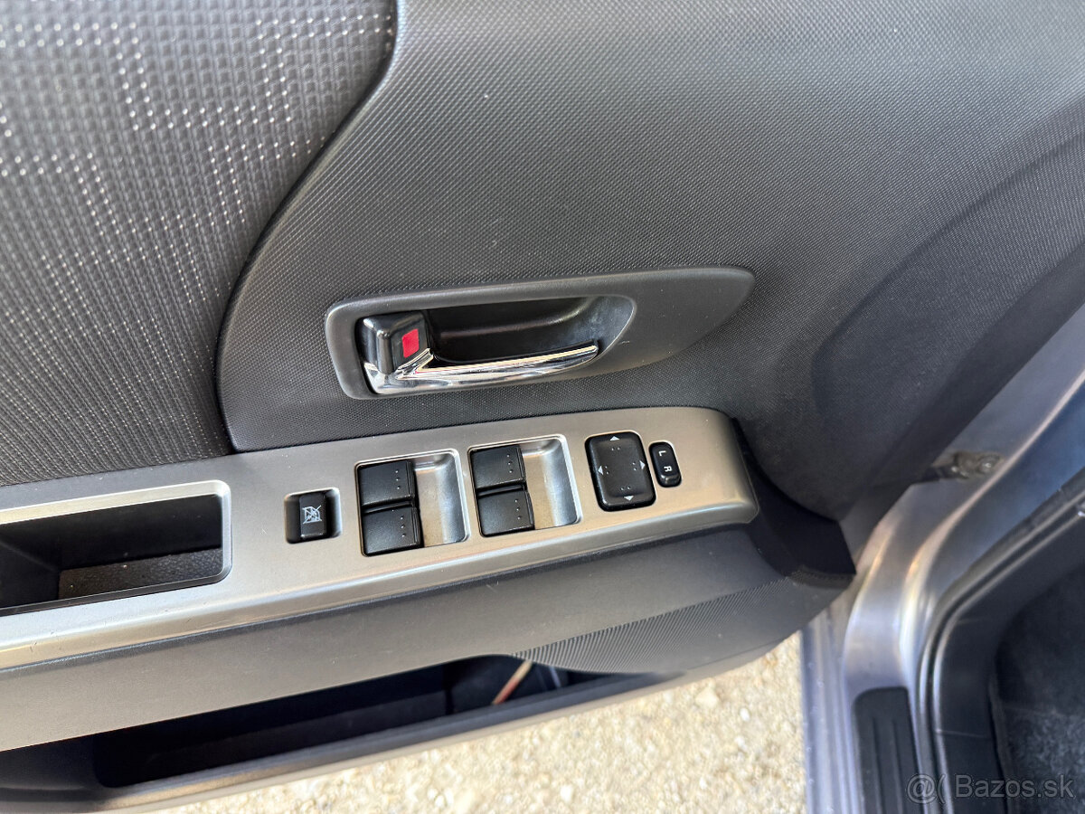 Mazda 5 2.0i TX Plus A/T Automat 7-miestne - 7