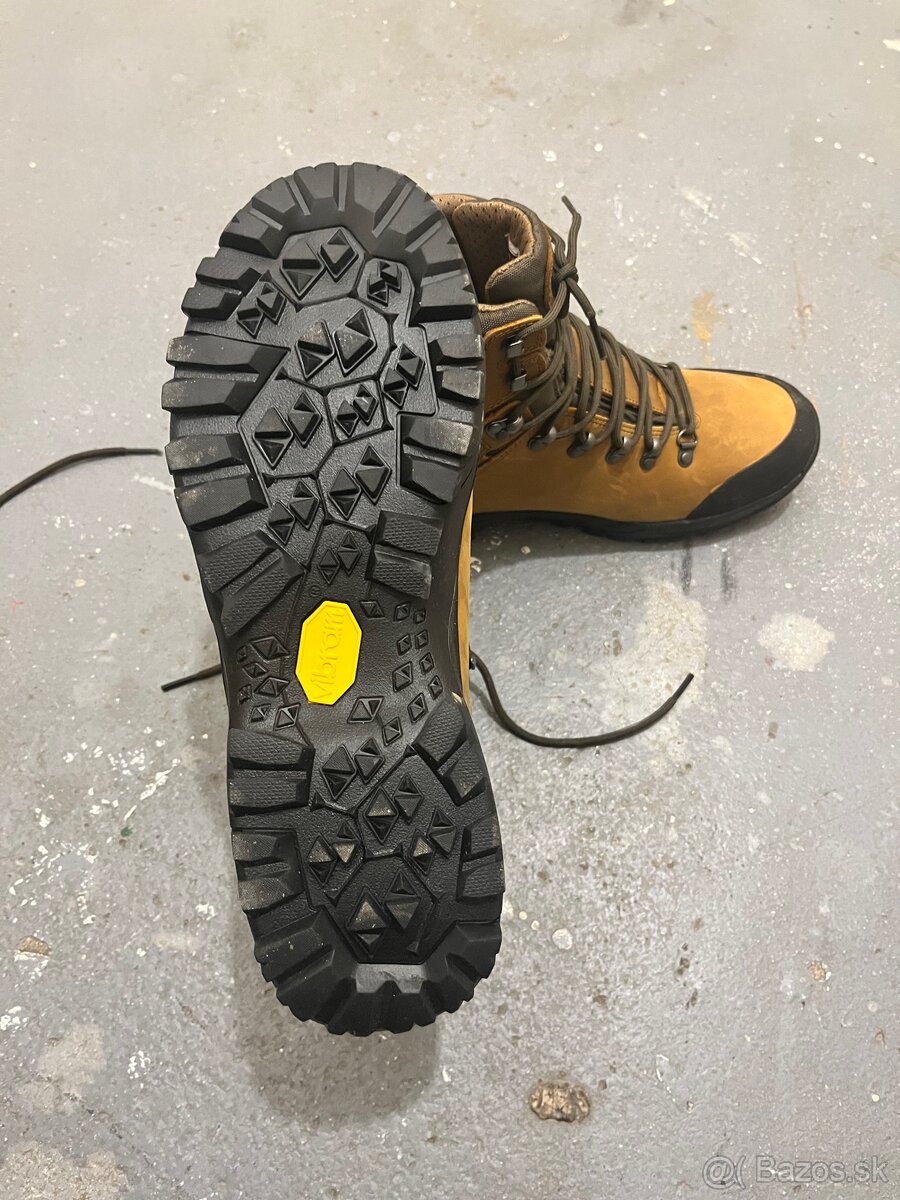 BENNON TERENNO High - 7