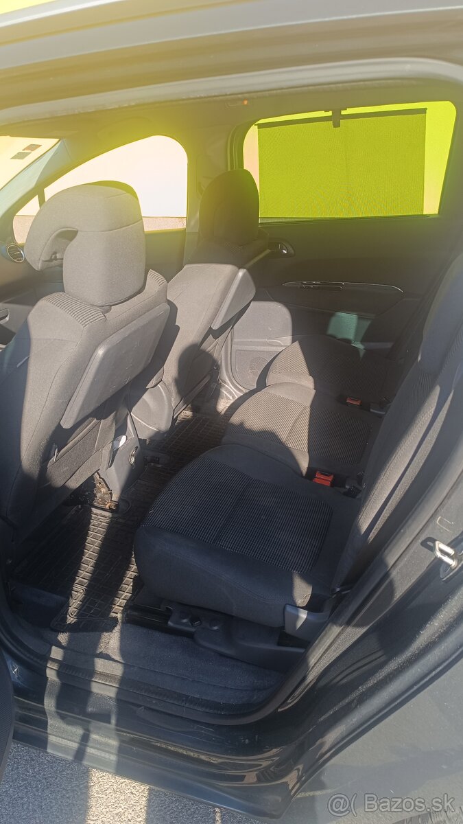 Peugeot 5008 2.0 HDI - 7