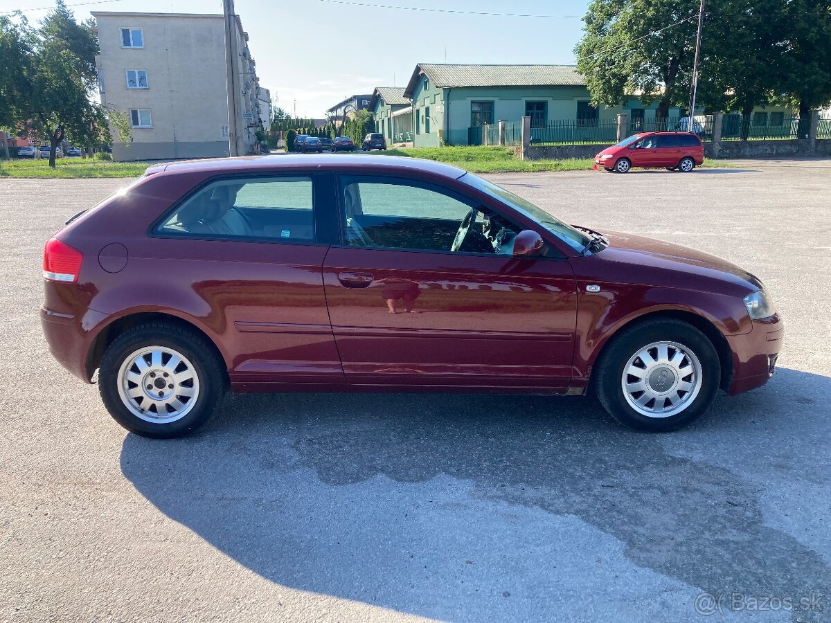 Audi A3 1.6 FSI - 7