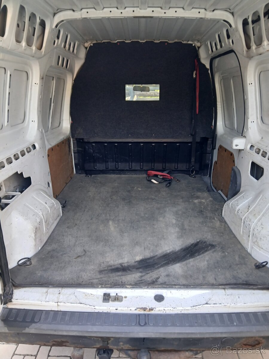 Predám Ford transit connect 1,8 r.2009 - 7