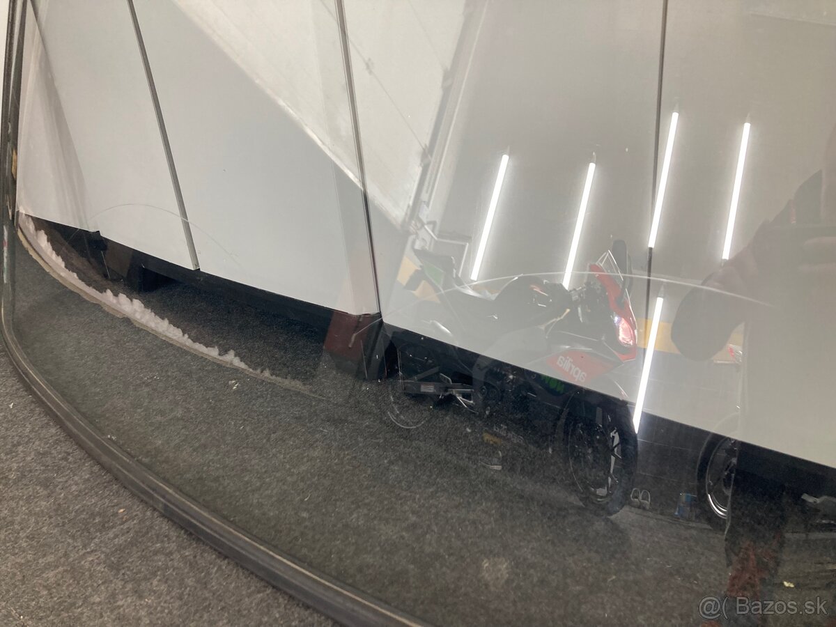 Zadné sklo škoda 120 - 7