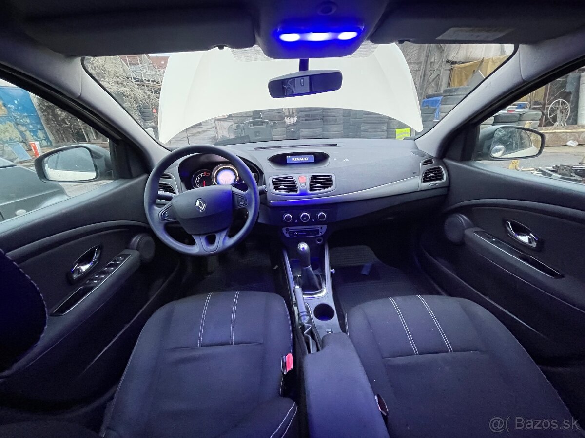 Renault Fluence 1.6 16V - 7