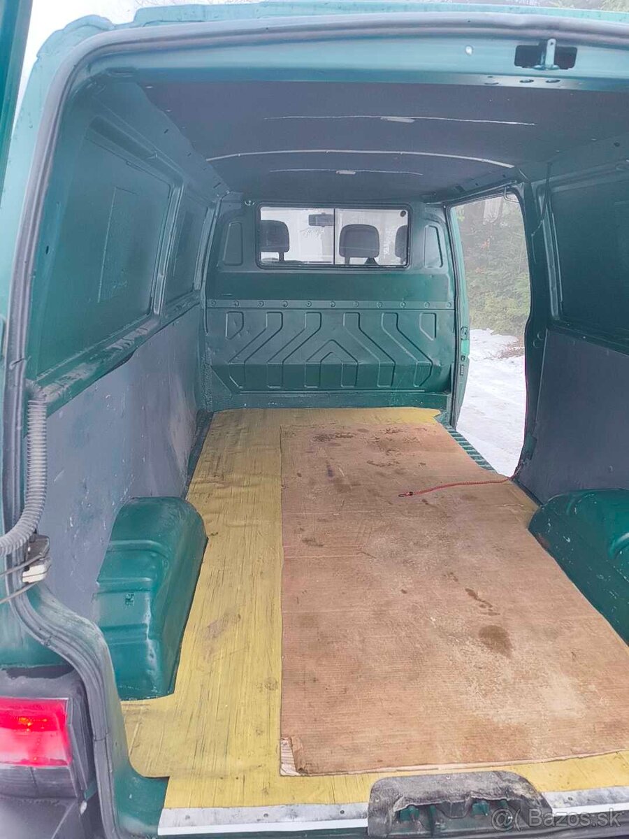 Volkswagen Transporter T4 2.4D - 7