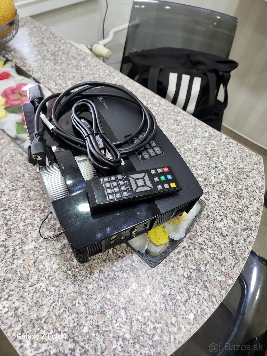 ACER P1387W 4500 lumenů - 7