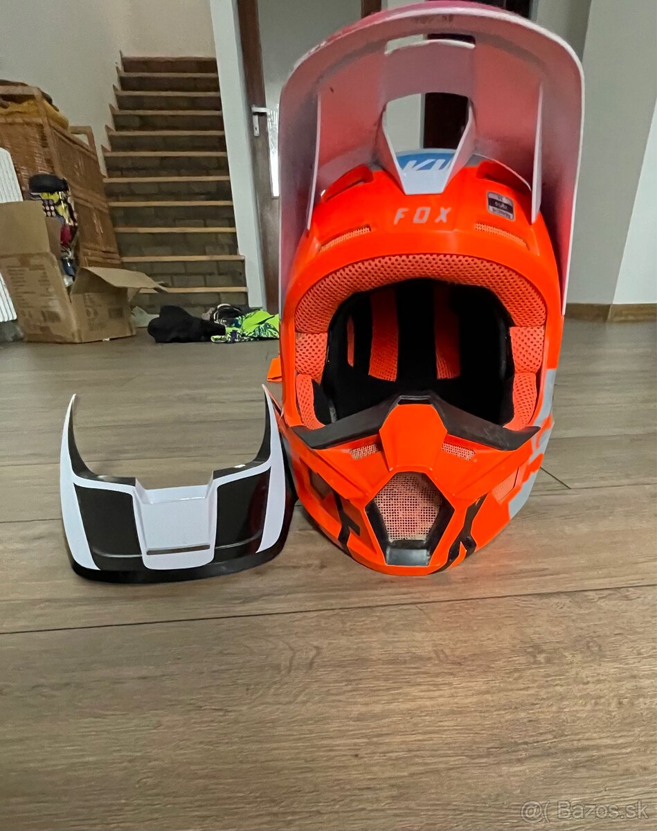 predám motocrossovú prilbu - 7