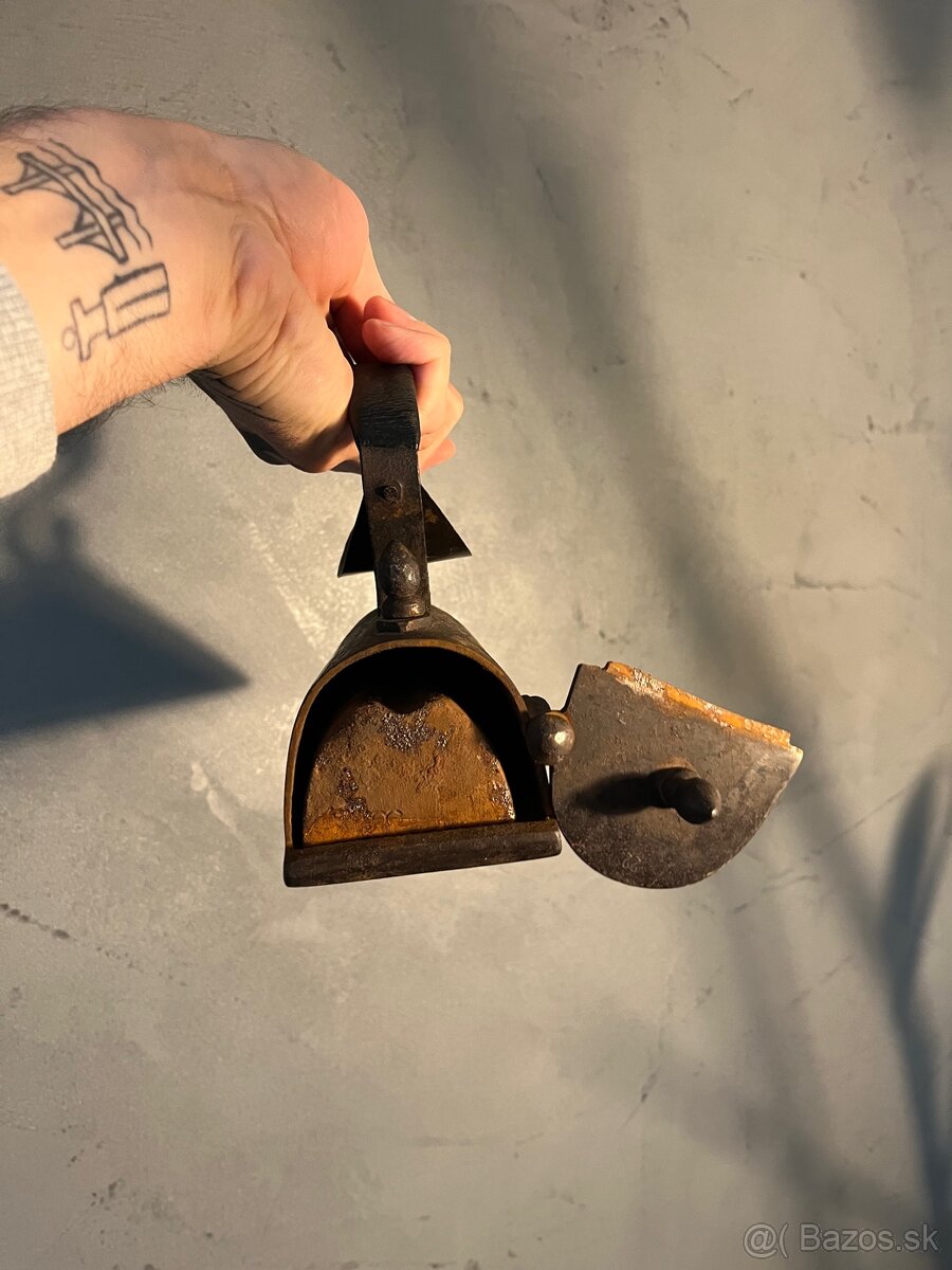 Žehlička starožitná s kameňom I vintage I retro - 7