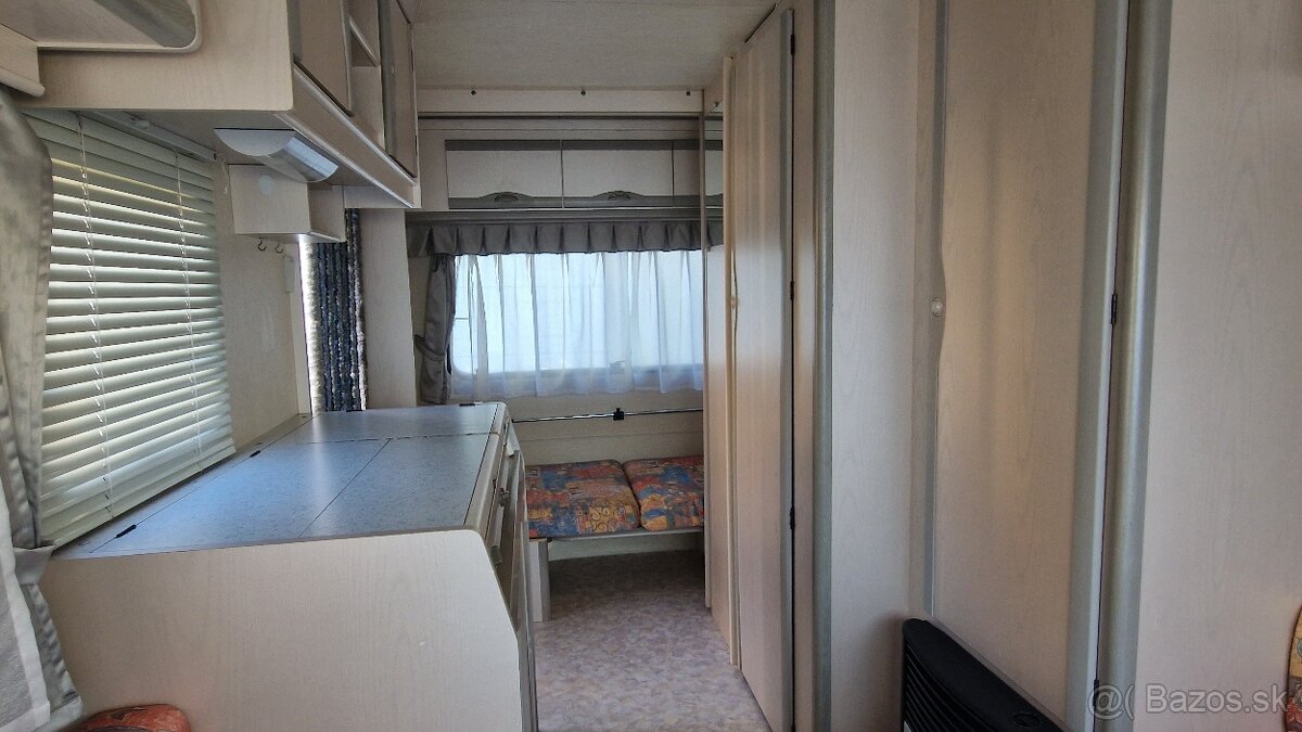 karavan Adria 390 4miest 795/1100kg, .,poschodová posteľ - 7