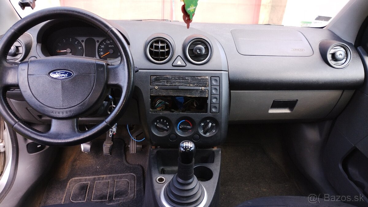 Ford fiesta 1,4 diesel - 7
