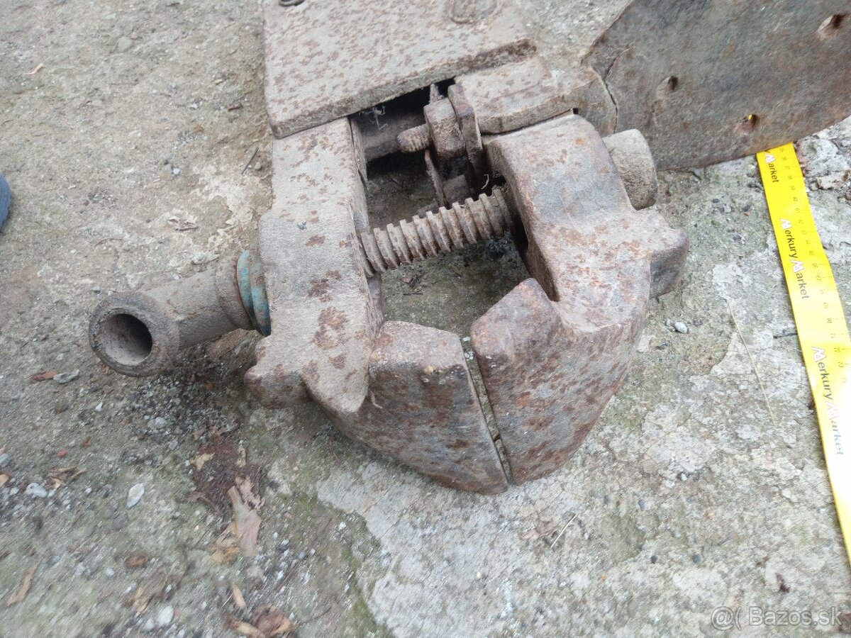 Masívny zverák - 7