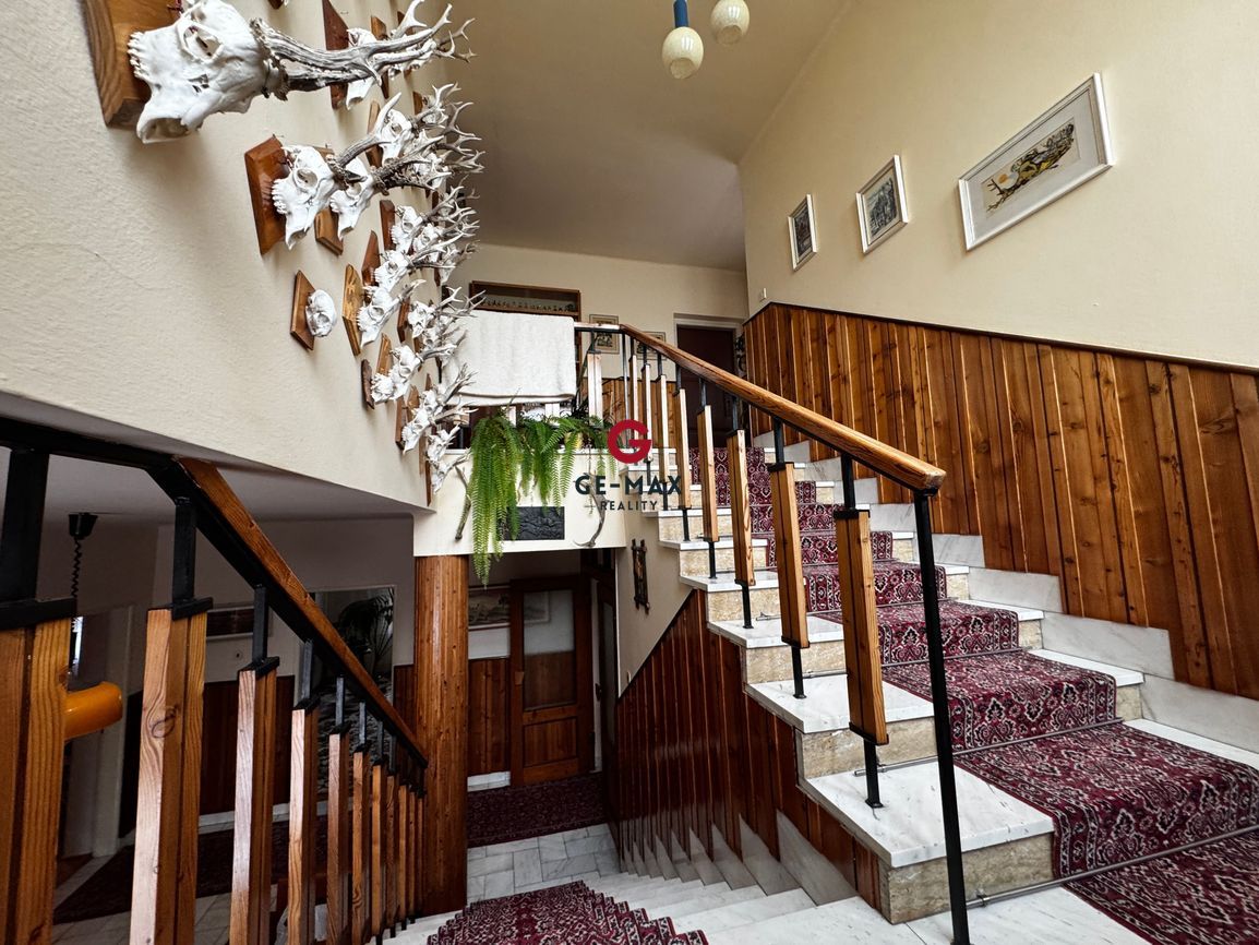 VEĽKÝ RODINNÝ DOM / DVOJDOM – NA HRÁDKU - 7