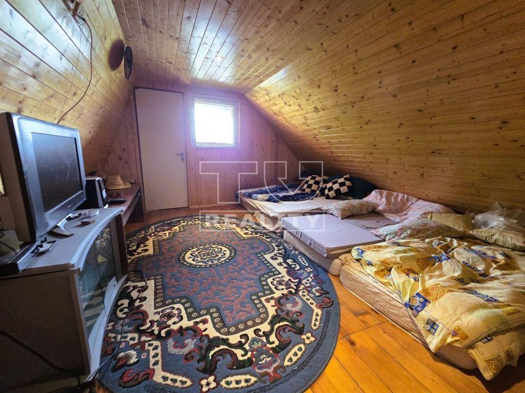 VÁŠ VLASTNÝ RAJ V PRÍRODE – CHATKA NAD DUBNICOU NAD VÁHOM - 7