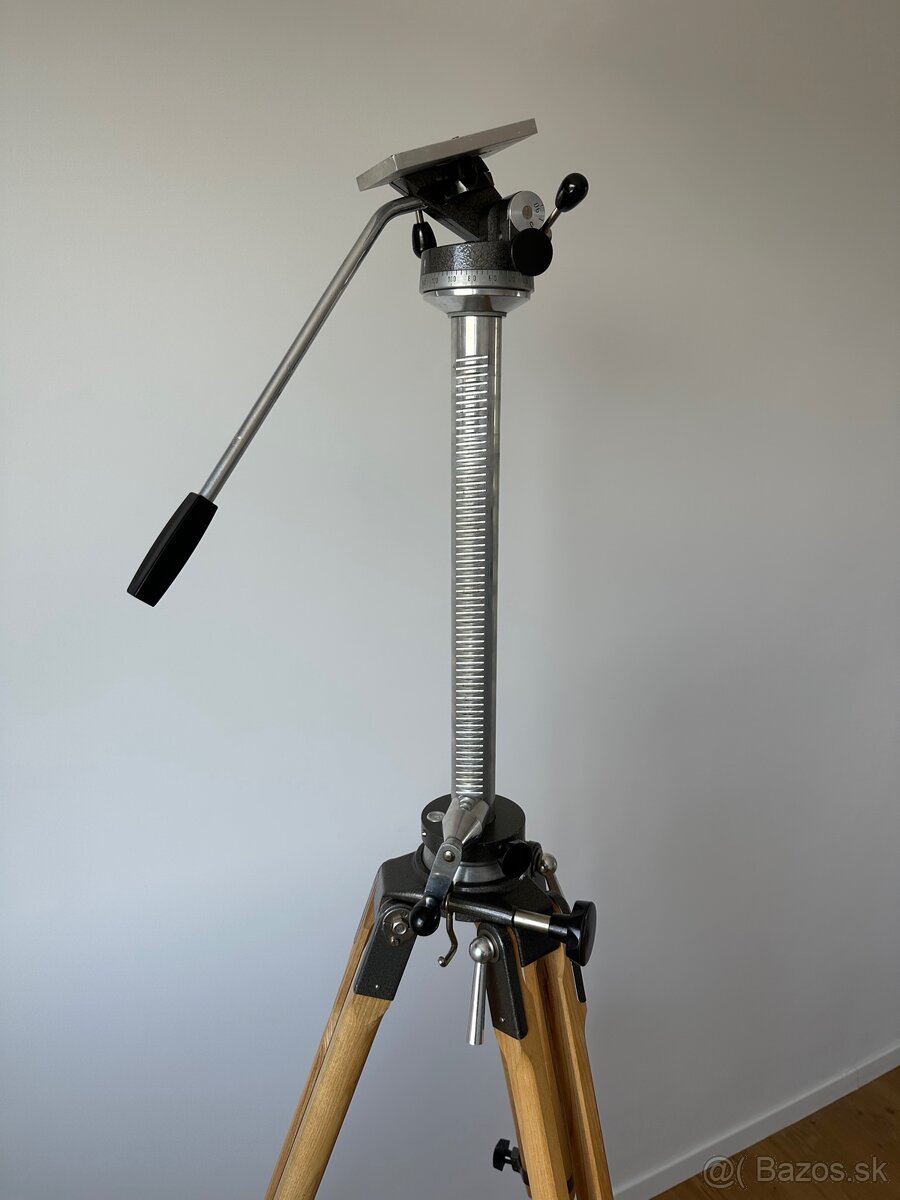 Drevený statív (Meopta/Pentacon) - robustný a stabilný - 7