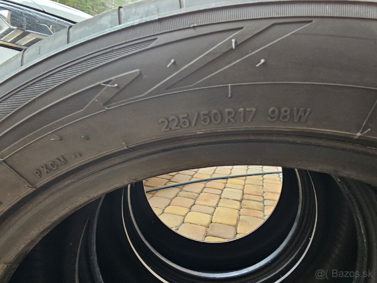 TOYO TIRES 225/50 R17 3KS - 7
