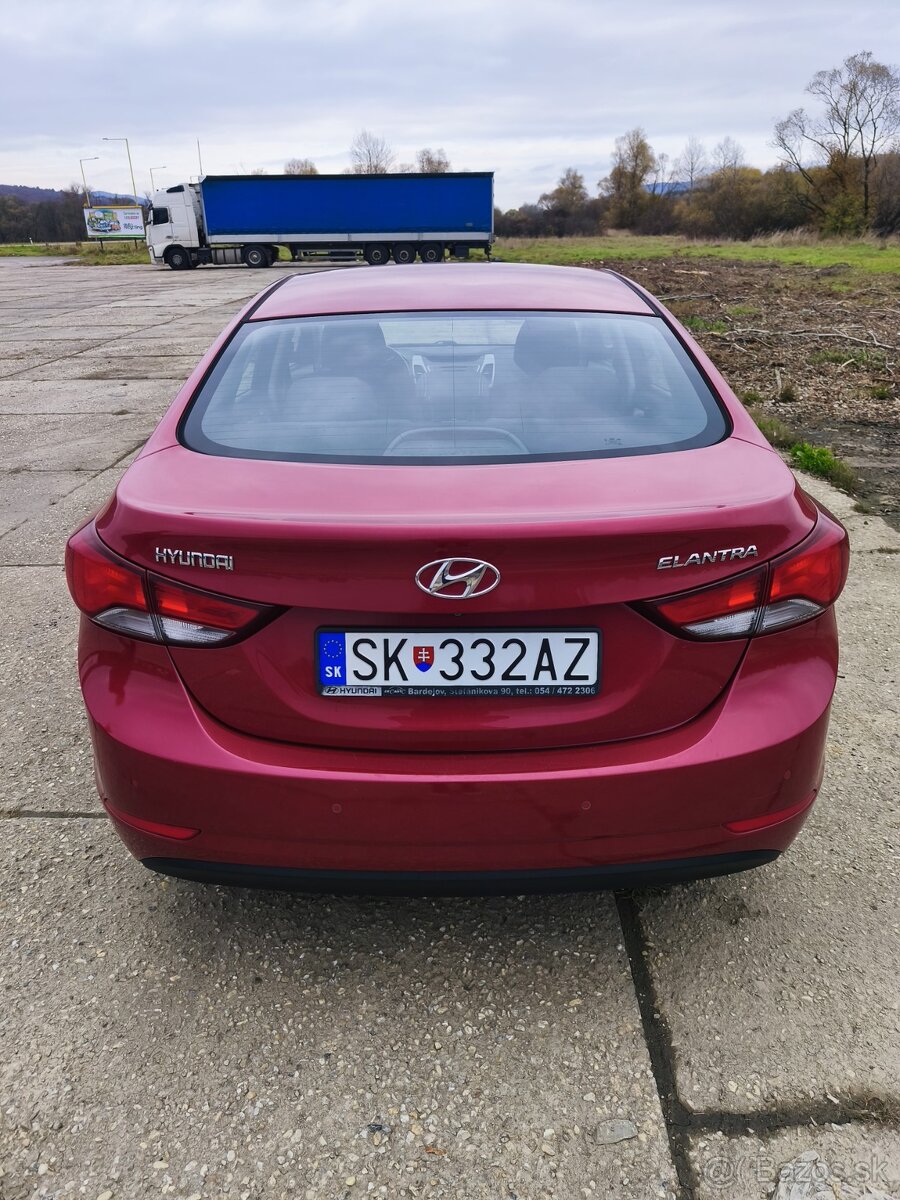Hyundai Elantra Sedan 1.6 benzín 97kW manuál - 7