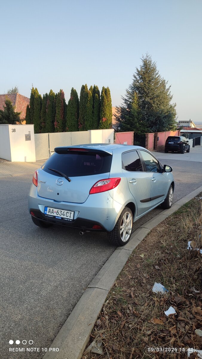 Mazda 2 1.3 Benzin 5 dverí - 7
