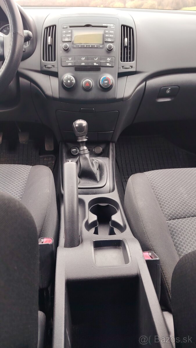 Predám Hyundai i30 1.4 benzín - 7