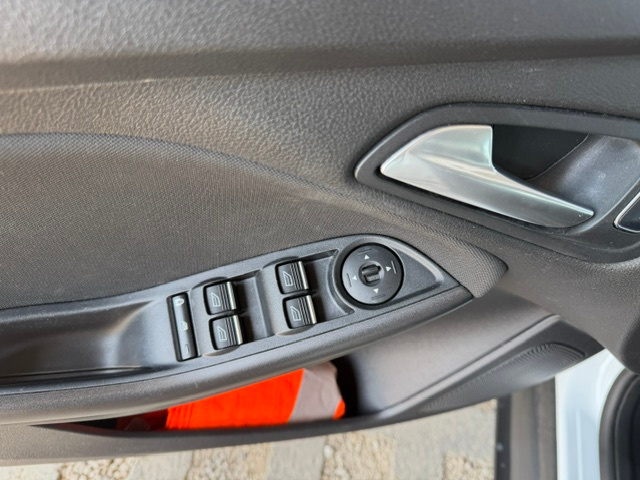 Ford Focus Kombi 1.0 EcoBoost Edition X - 7