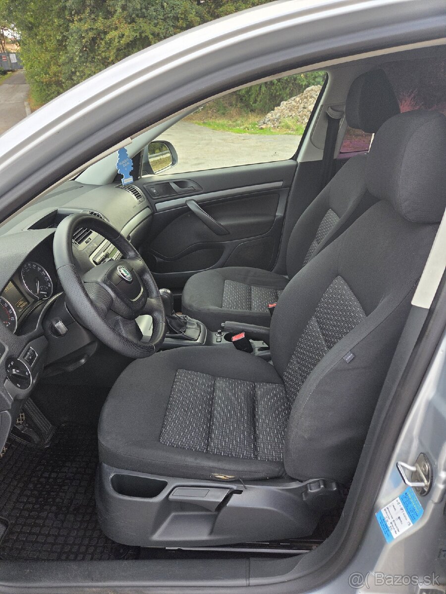 Škoda octavia 2 Combi 1,6 tdi - 7