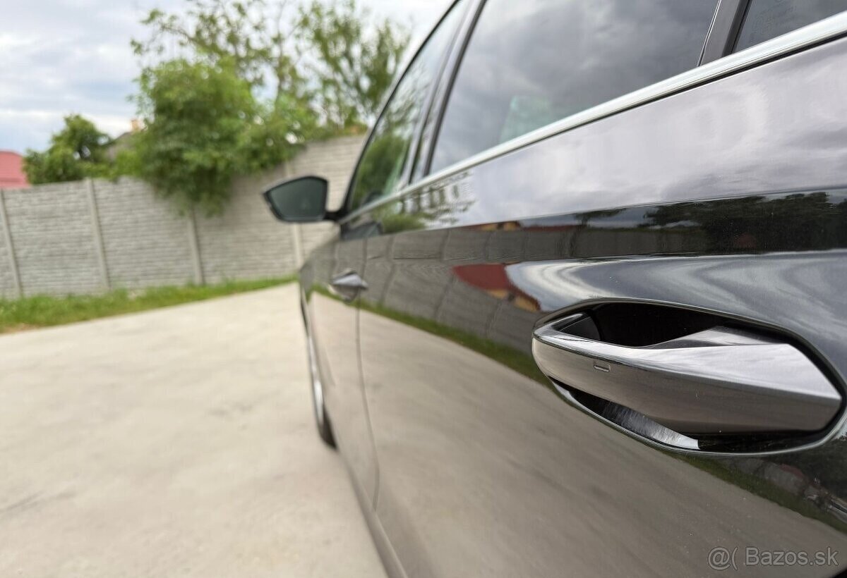 ŠKODA OCTAVIA IV COMBI 2.0 TDI DSG - 7