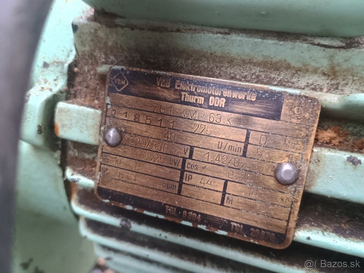 Cirkulár+hobľovačka+hrúbkovačka - 7