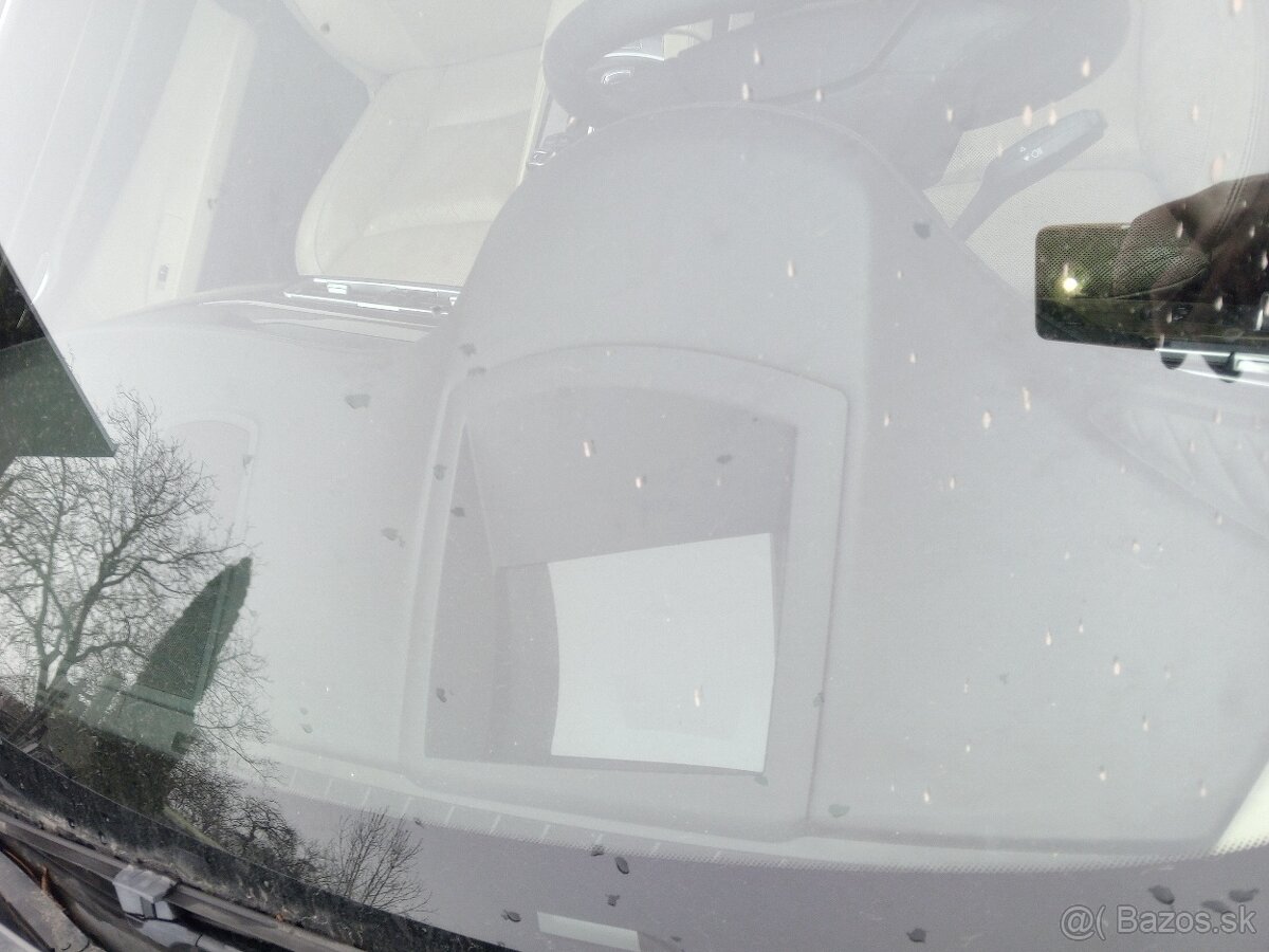 BMW f01 f02 750i náhradní díly - 7