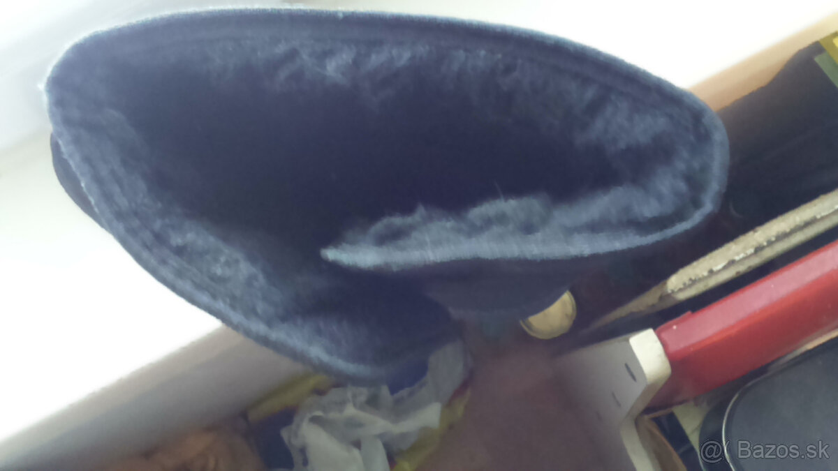 Predám nové dámske a pánske sivé a čierne snehule - 7