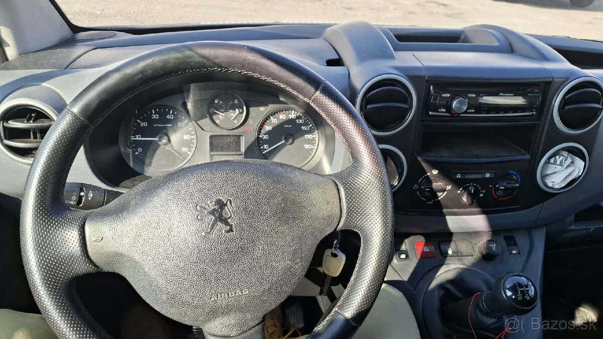 Predám Peugeot Partner - 7