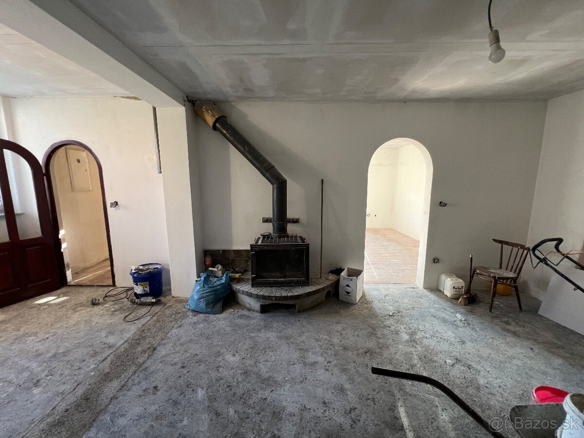 Na predaj 3 izbový rodinný dom, Kolárovo - 7