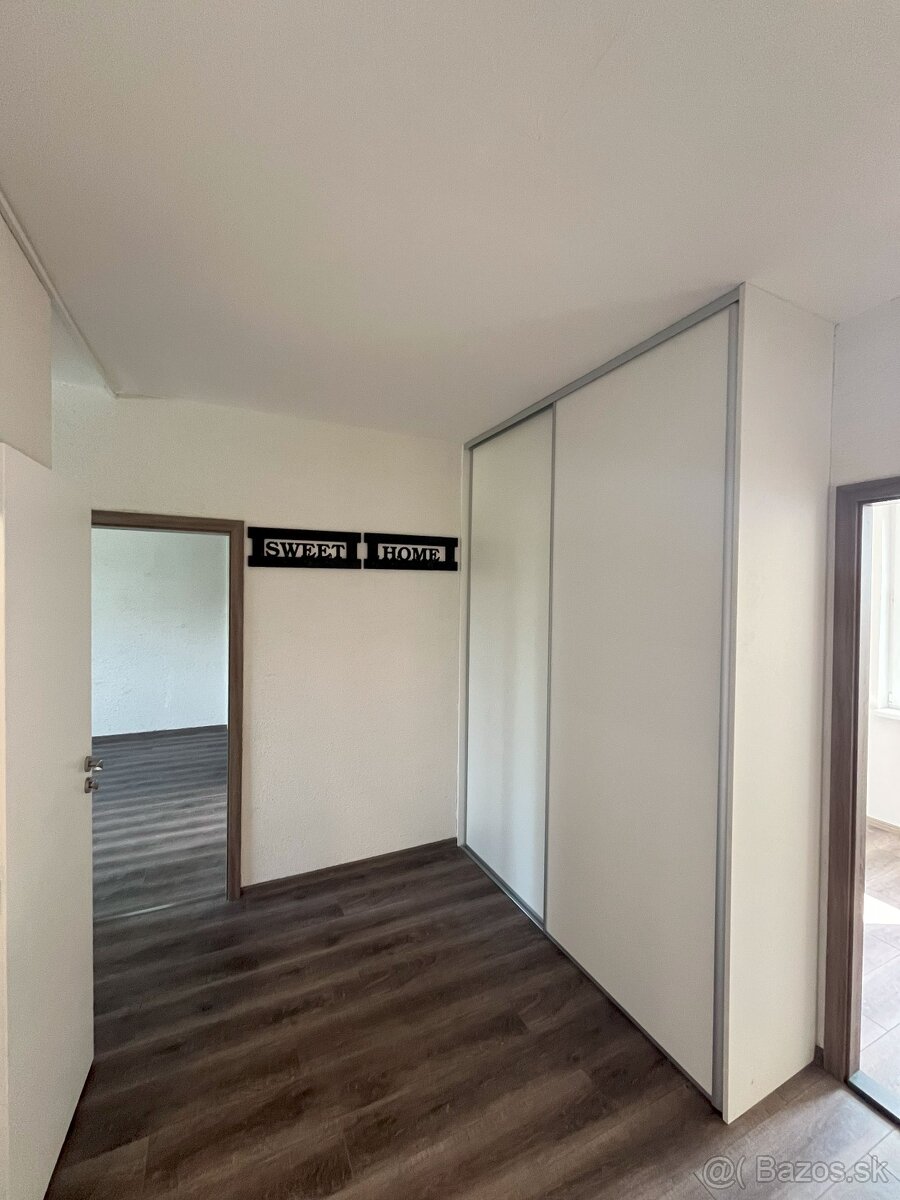 Na predaj veľkometrážny 4 izbový byt - 7