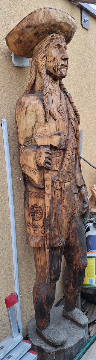 riad, záhr. náradie, hrable, kúdele, česák, drevorezby, búda - 7