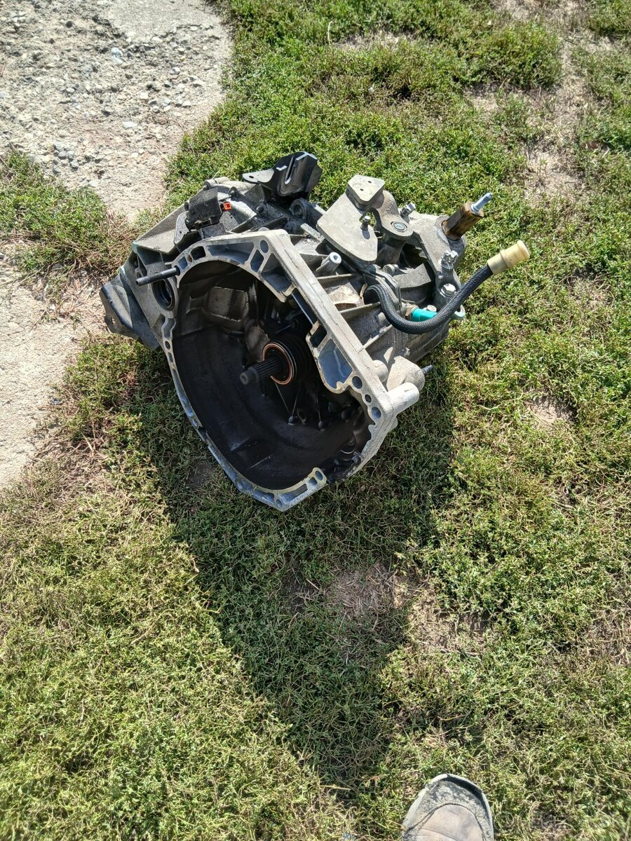 Rozpredám Renault CLIO IV - 7