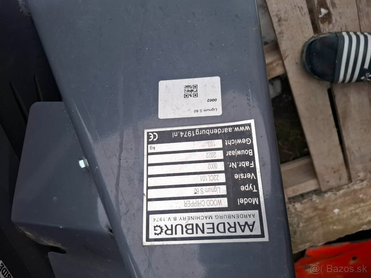 Predam stiepkovac drtic na konare haluze - 7