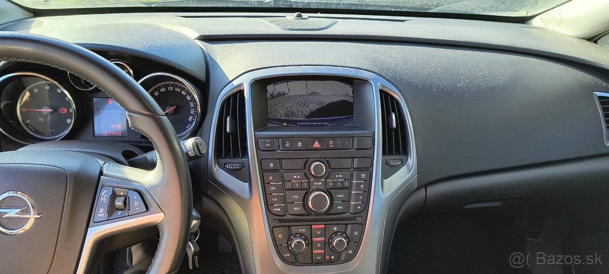 Predam Opel Astra ST 1,4 Benzi + LPG (fabricky) - 7