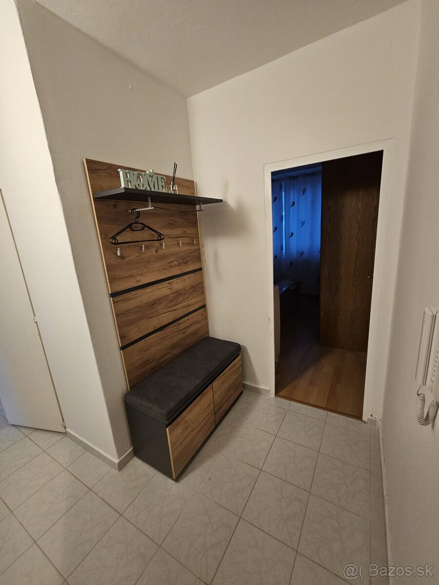 Na prenájom 2 izb. byt, Exnárova ul. – foto 7