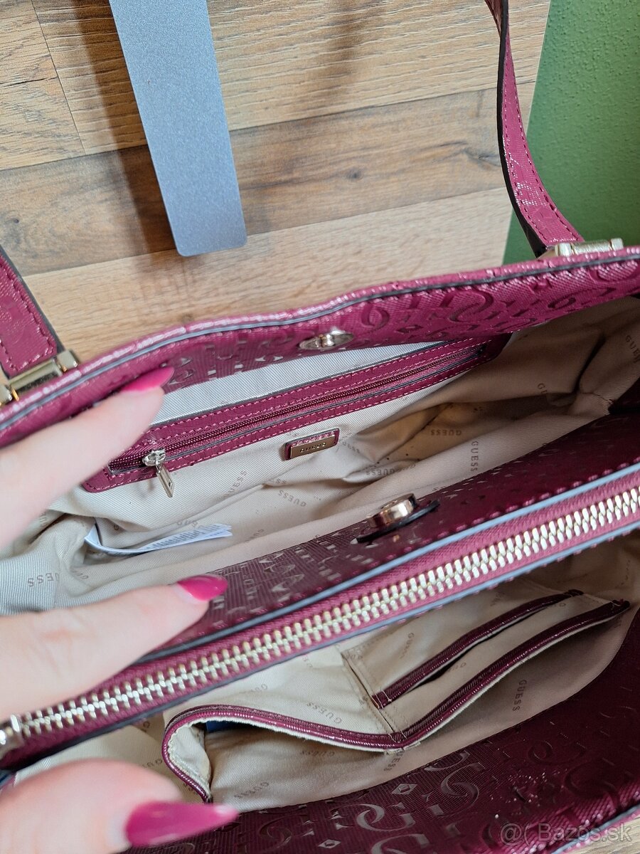 Kabelka Guess s monogram potlačou - 7