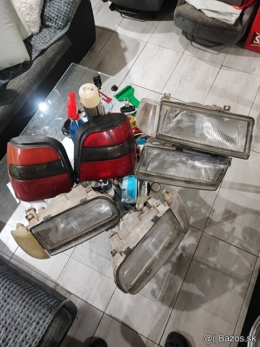 Predám predné zadné svetlo spätné srkadlo škoda felicia - 7