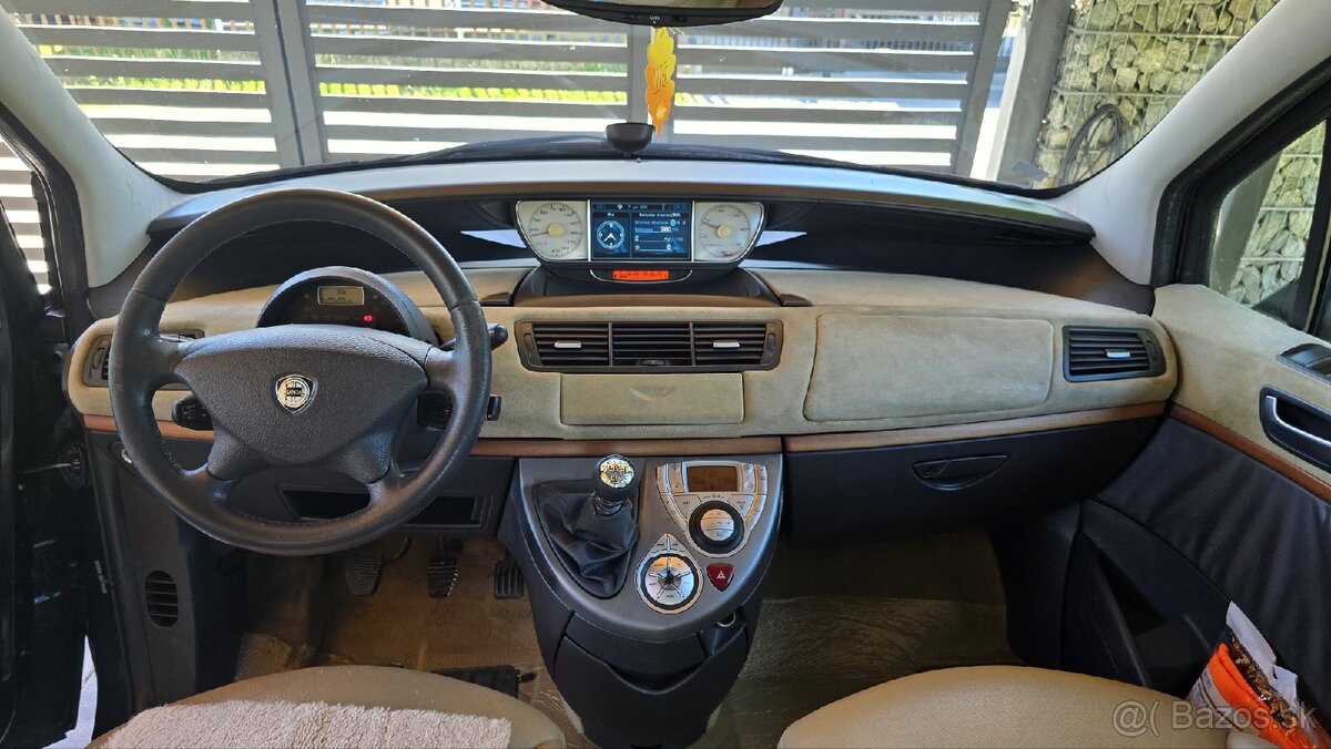 Predám auto Lancia Phedra, 7 miestne - 7