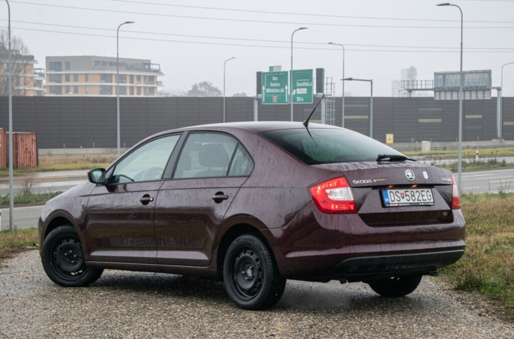 Škoda Rapid 1.2 TSI 77kw M6 - 7